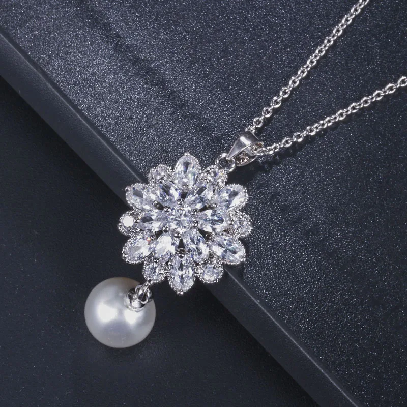 CWWZircons Элегантный серебряный цвет сверкающий белый кубический цирконий кристалл жемчуг подвеска ожерелье ювелирные изделия для женщин CP015