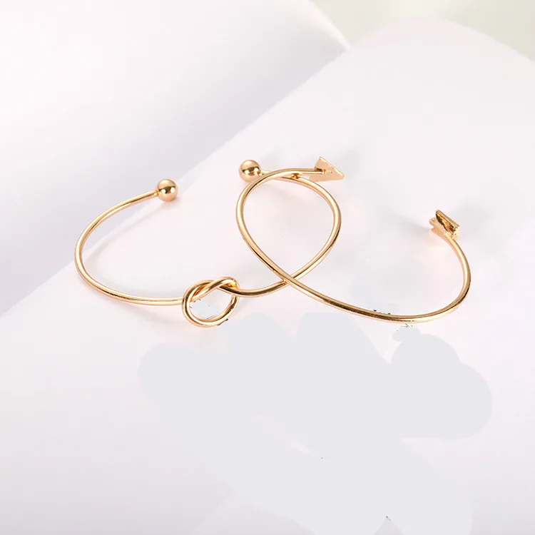 

Set Wholesale Sales Punk 2018 Fashion New Bracelets Wild Simple Color Protection Electric Arrow Knot Open Mouth Ladies