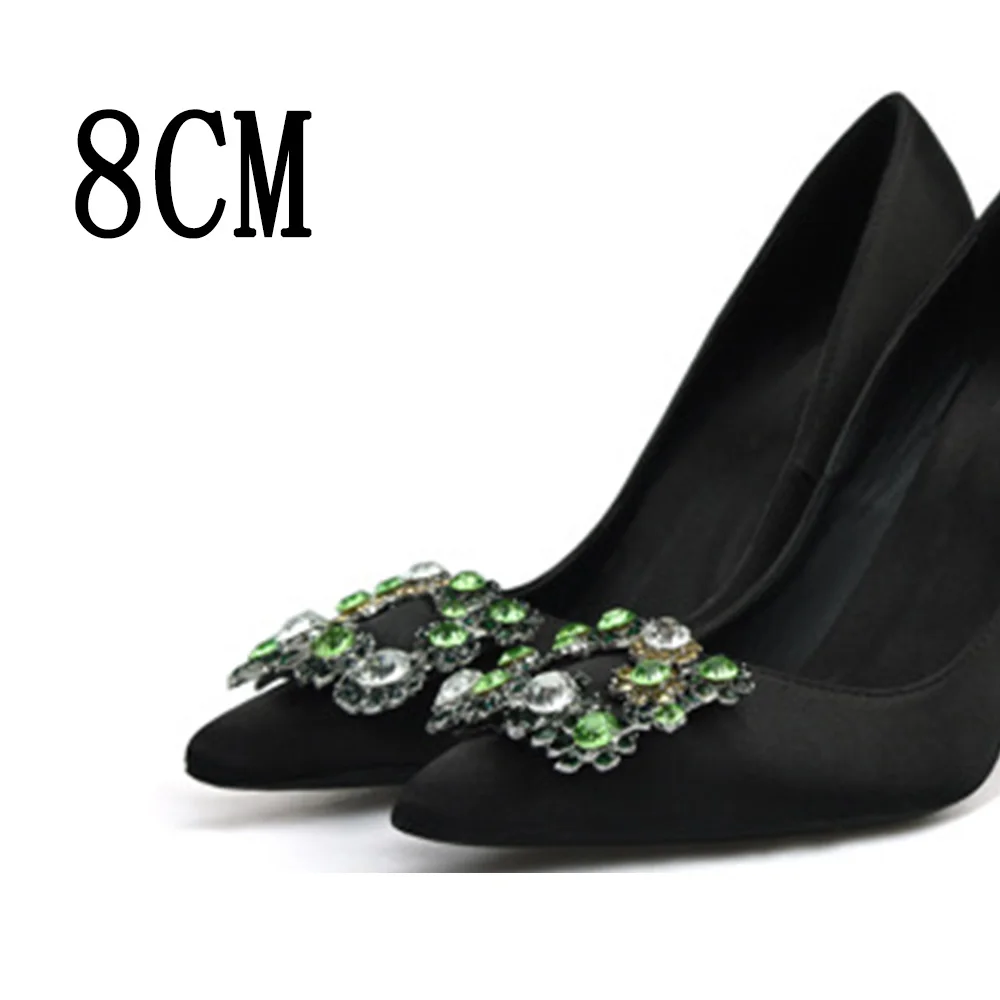 WEIQIAONA/Новинка года; брендовая дизайнерская Роскошная обувь с украшением в виде кристаллов; женские шелковые свадебные модельные туфли с острым носком на высоком каблуке; большие размеры 33-42 - Цвет: black 8cm