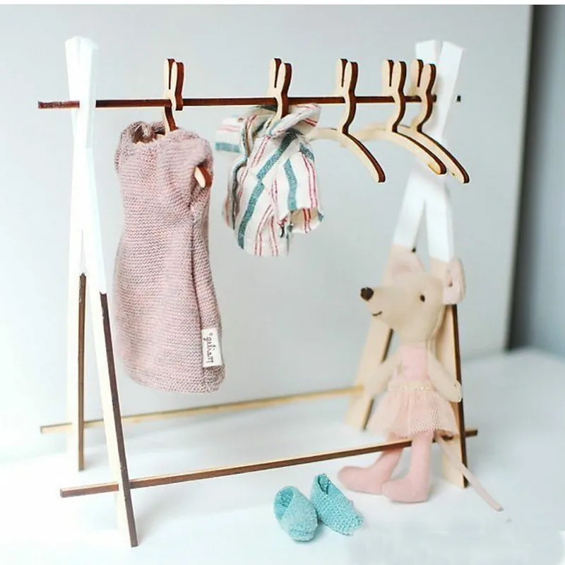 baby clothes hangers