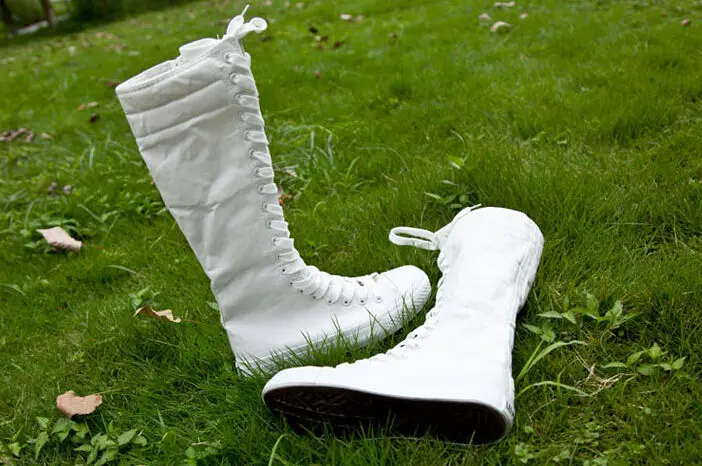 New-Womens-Punk-Boots-Canvas-Lace-Up-Cool-Girls-EMO-Zip-Knee-High-Sneaker-Shoes (2)