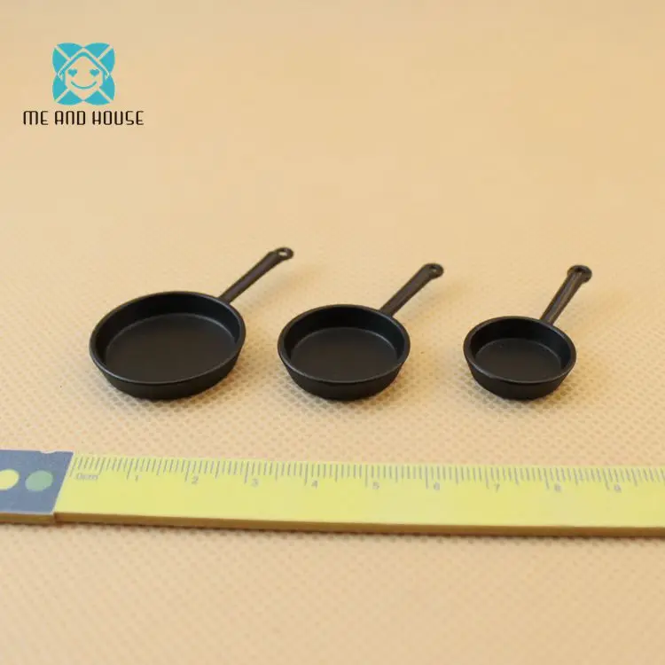 

Small Cute Doll House Miniature Kitchen cookware color metal skillet pan set 3pieces