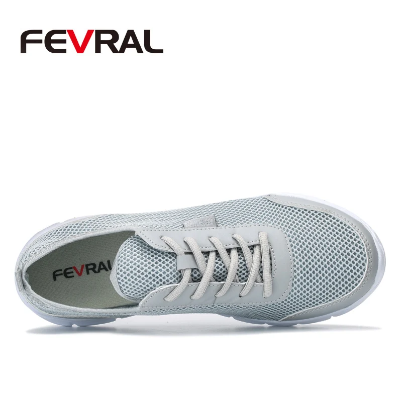 FEVRAL 2019 جديد العلامة التجارية للجنسين أحذية مريحة تنفس عالية الجودة أحذية خفيفة الرجال و امرأة رياضية زائد حجم كبير 35 ~ 48