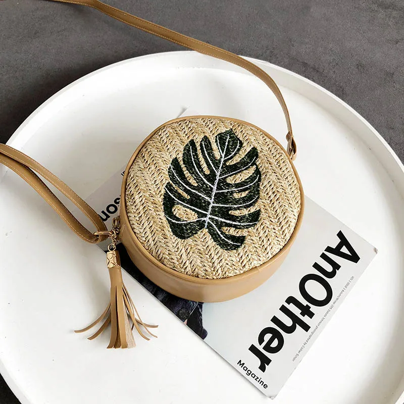 

CYSHMILY Straw Women Rattan Handmade Shoulder Bags Woven Beach CrossBody Circle Vintage Fruit Print Messenger Bags For Women