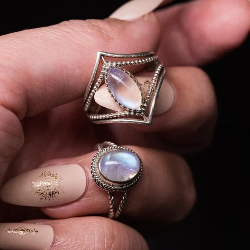 2019 New Fashion Vintage Geometric Moonstone Ring For