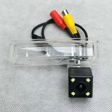 Rear View Camera For Toyota Ipsum Picnic / SportsVan 2000~2009 / RCA Wire Or Wireless HD Wide Lens Angle CCD Night Vision Camera