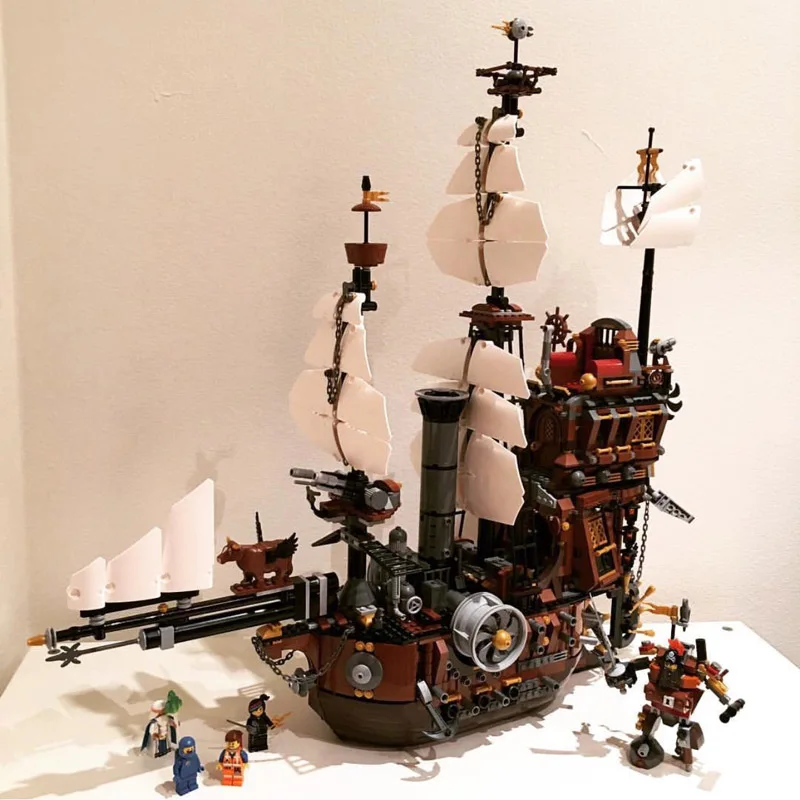 

83002 2791PCS Pirate Ship MetalBeard's Sea Cow Model Building Blocks Sets Bricks Kits Toys Compatible With 16002 70810