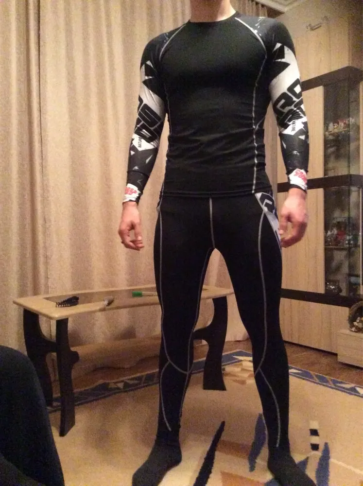 can guys wear leggings as pants suits