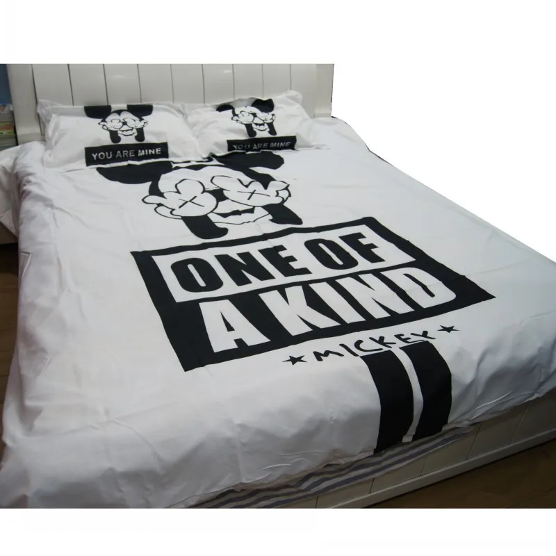 

White Black Red Mickey Minnie Mouse 100% Polyester Bedding Sets Adult Twin Full Queen King Bedroom Decoration Duvet Cover Set