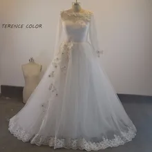 2017 Fall Winter Romantic Wedding Dresses Ball Gown Long Sleeve See Through Back Wedding Gowns Handmade Flower Lace Bridal Gowns