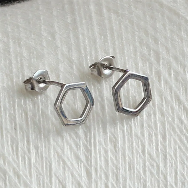 

Серьги-гвоздики из нержавеющей стали 316L с посадкой, шестигранные, не выцветают, не вызывают аллергии, модные ювелирные украшения