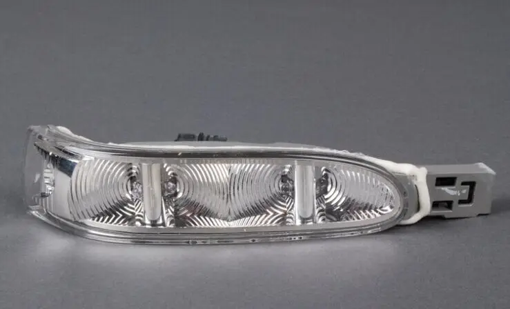 Указатель поворота для правого зеркала Mercedes W164 W251 ML500 R350 R500 05 08 1648200621|signal police