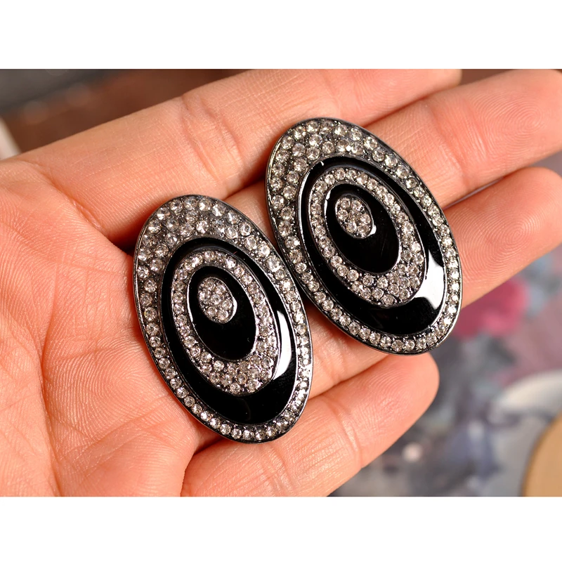 

Hot sell new gorgeous fashionable women's jewelry wholesale girl boys birthday party black drop oil beautiful suit earrings