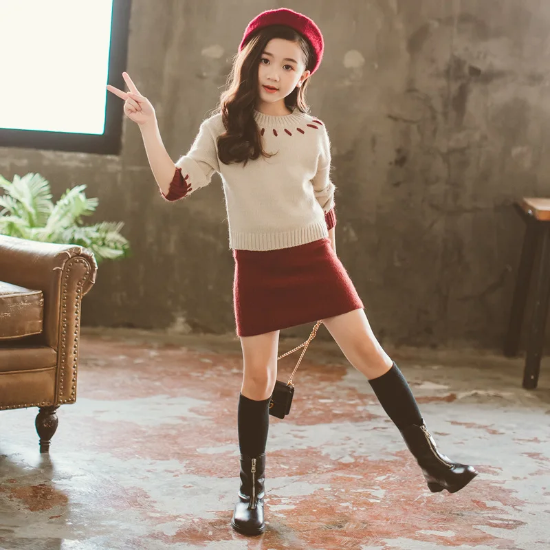

Children Girl Autumn Knitting Sweater Short Package Hip Suit Twinset