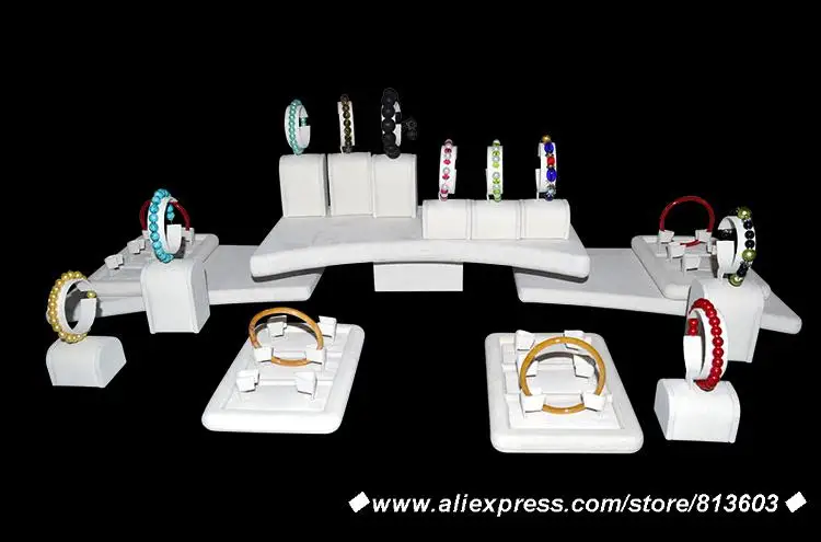 

2015 New Set Of Jewelry Display Beige Velvet Showcase for Bangle Bracelet 22 PCS Holder By EMS Free Shipping
