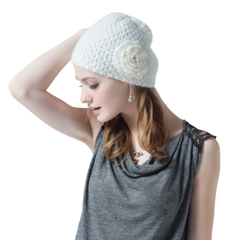Зимняя теплая одежда для головы женская вязаная шапка из кашемира женские береты среднего возраста шляпа рифленая булавка декоративные кепки B-7297 - Цвет: Розовый