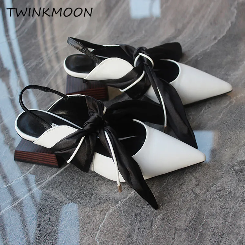 Flock heel sandal14