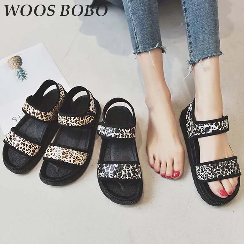 

2019 Summer New hot fashion Leopard women's Flat sandals Casual Open Toed Womens Sandals Super Light Outdoor Walking Sandals