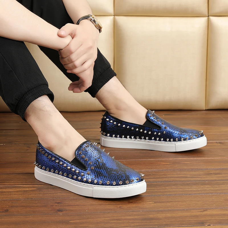 Blue Hommes Été Casual Serpent Qualité En Appartements Mode De 2018 Nouveau Pattern black Rivets Véritable Chaussures Cuir Conduite blue Black fur Mocassins Style Haute Robe White Pattern aSttqwdx