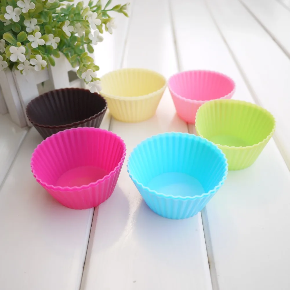 7*4.7*3.3CM 12 PCS/Lot 3D Cake Cup Silicone Muffin Cupcake Mold Baking