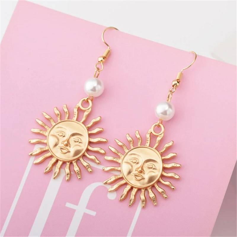 

shengfei Hot sale Creative personality pearl sunflowers smiling face earrings, alloy electroplating girl jewelry earring