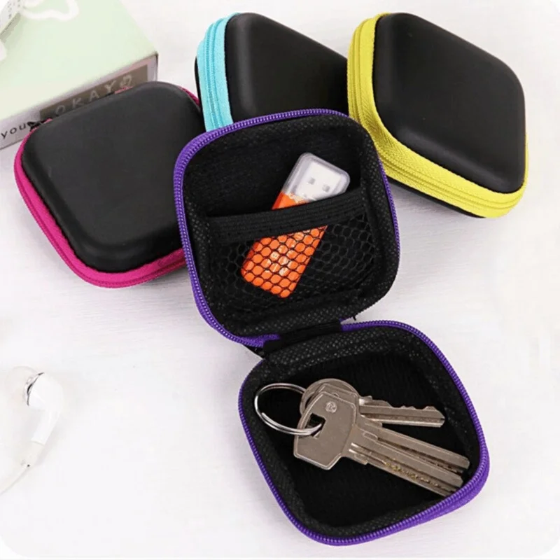 

1pc Durable Earphone Storage Box Portable Data Cable Storage Box Organizer Travel Gadget Multi-purpose Cube Shape Storage Box