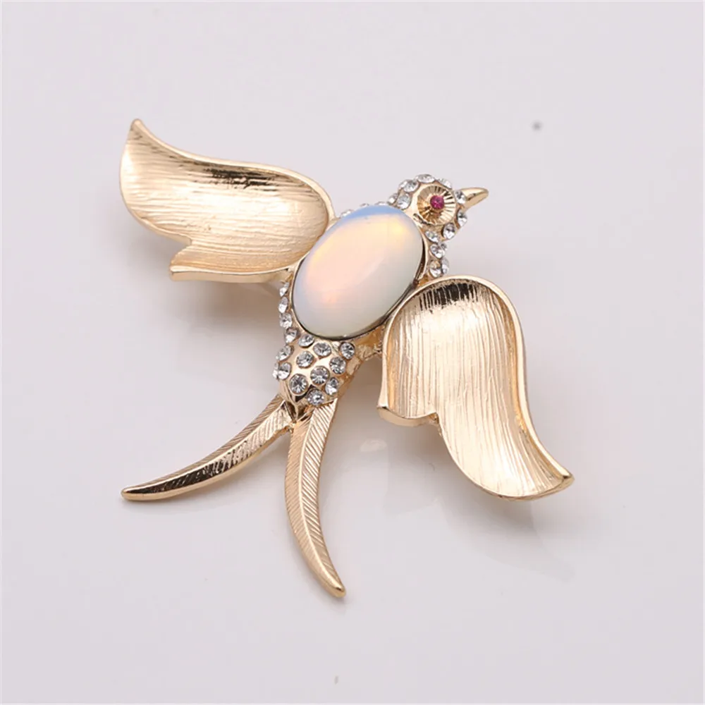 

free shipping fashion jewelryFashion new jelly belly the swallow lady elegant temperament brooch