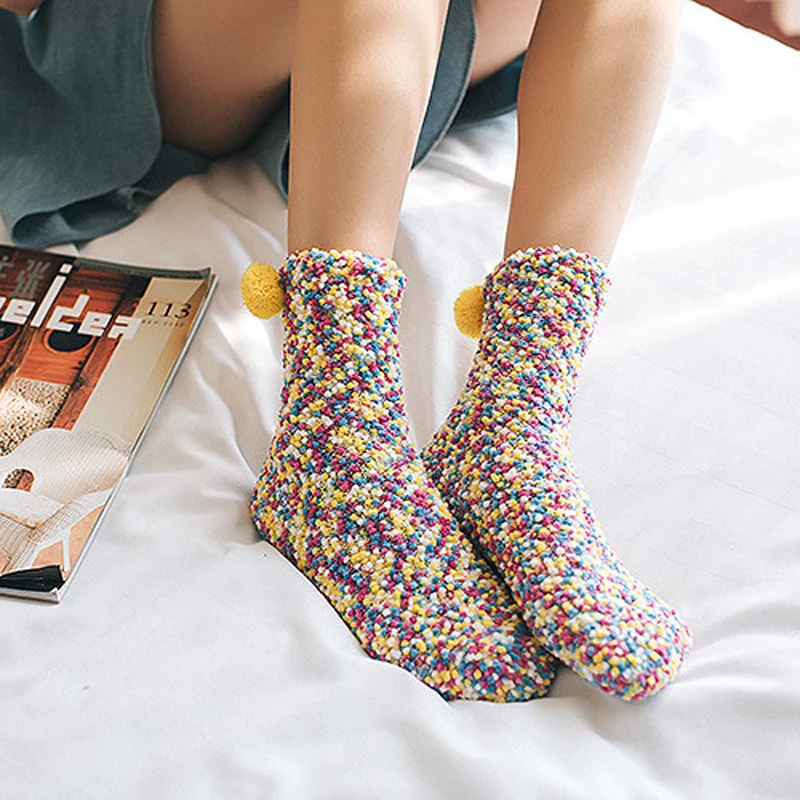 4 пары рождественских носков для женщин, теплые толстые повседневные короткие носки для девочек, Разноцветные носки, зимние пушистые носки, Meias Calcetines