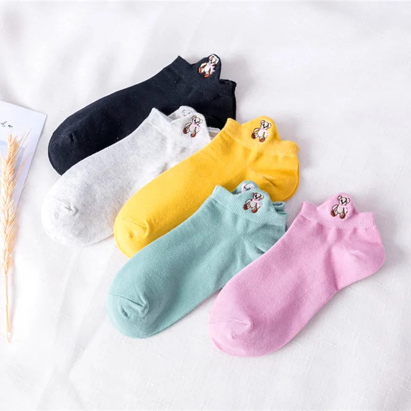 

Fashion Socks New Spring 1 Pair Ankle Socks Girls Cotton Embroidery Candy Color Novelty Women Fashion Cartoon bear Casual Socks