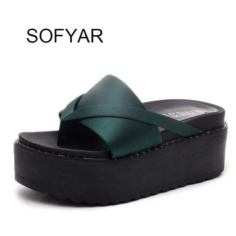 2017 women Flip flop female home slipper high heels t tied green solid wndges shoes high