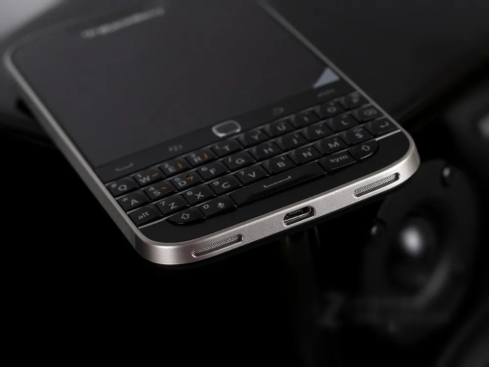 Blackberry Q20 классический 3," 16 Гб rom 2 Гб ram 4G LTE 8MP двухъядерный Bluetooth wifi Смартфон QWERTY клавиатура Сотовый телефон