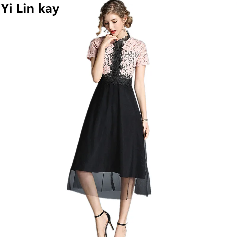 

Yi Lin kay High Quality 2019 Summer Runway Designer Dress Hollow-out lace patchwork short-sleeved dress