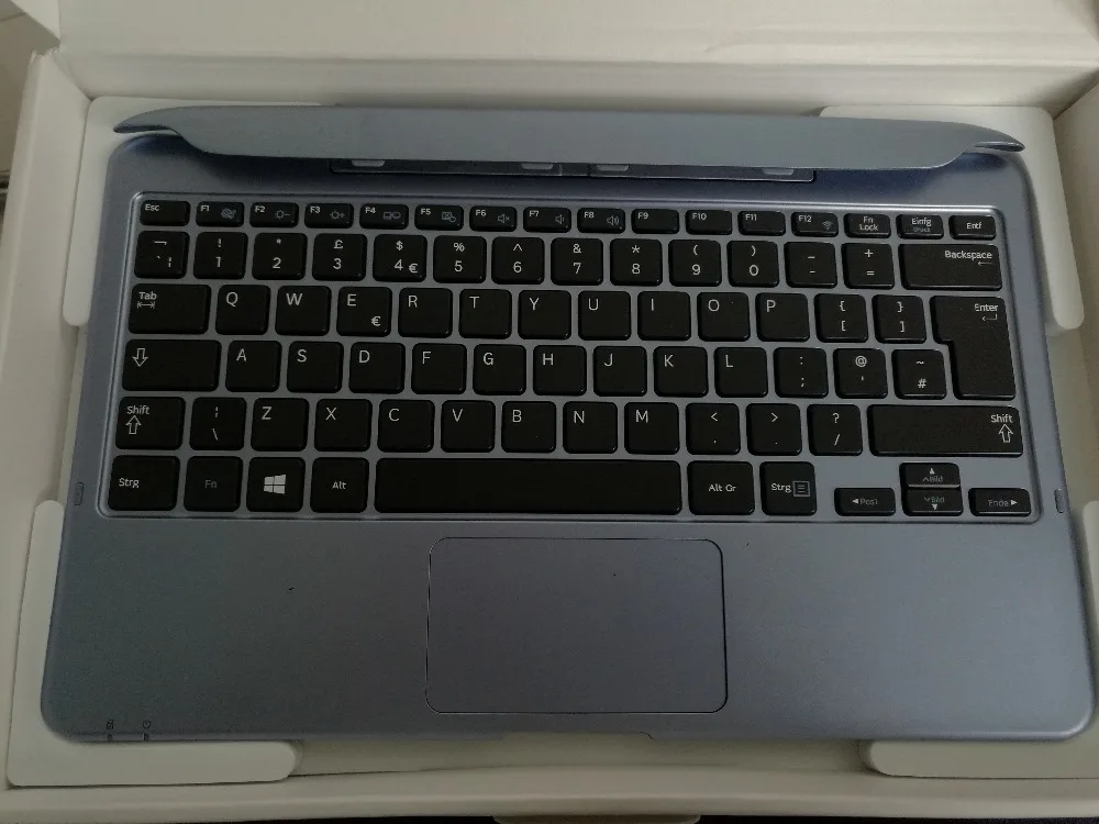 

NEW!! FOR Samsung XE500T1C 500T1C-A01 AA-RD7NMKD UK Britain English keyboard with Touchpad hinge 11.6'' Tablet PC Base COVER