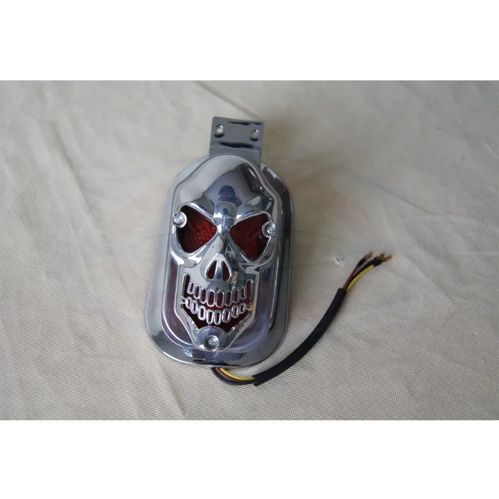SMKC06 MOTORCYCLE SKULL REAR TAIL LIGHT Lamp FOR HARLEY Chrome Case Red
