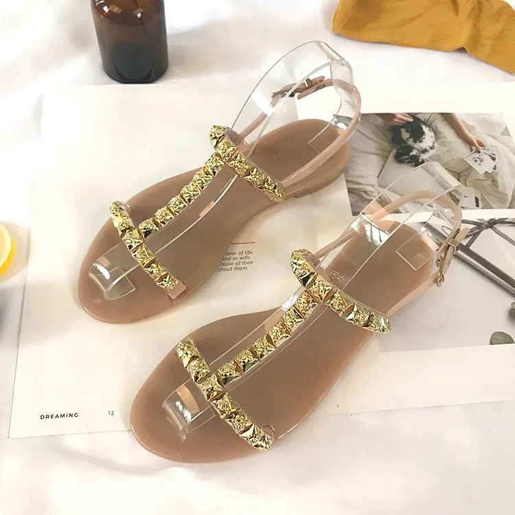 Пикантные женские сандалии с золотыми заклепками для больших девочек; прозрачные пластиковые шлепанцы; простые балетки; Летняя женская обувь - Цвет: Apricot