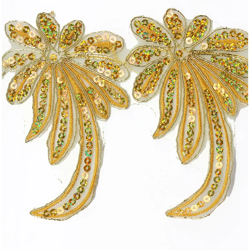 gold trim 1562 (2)