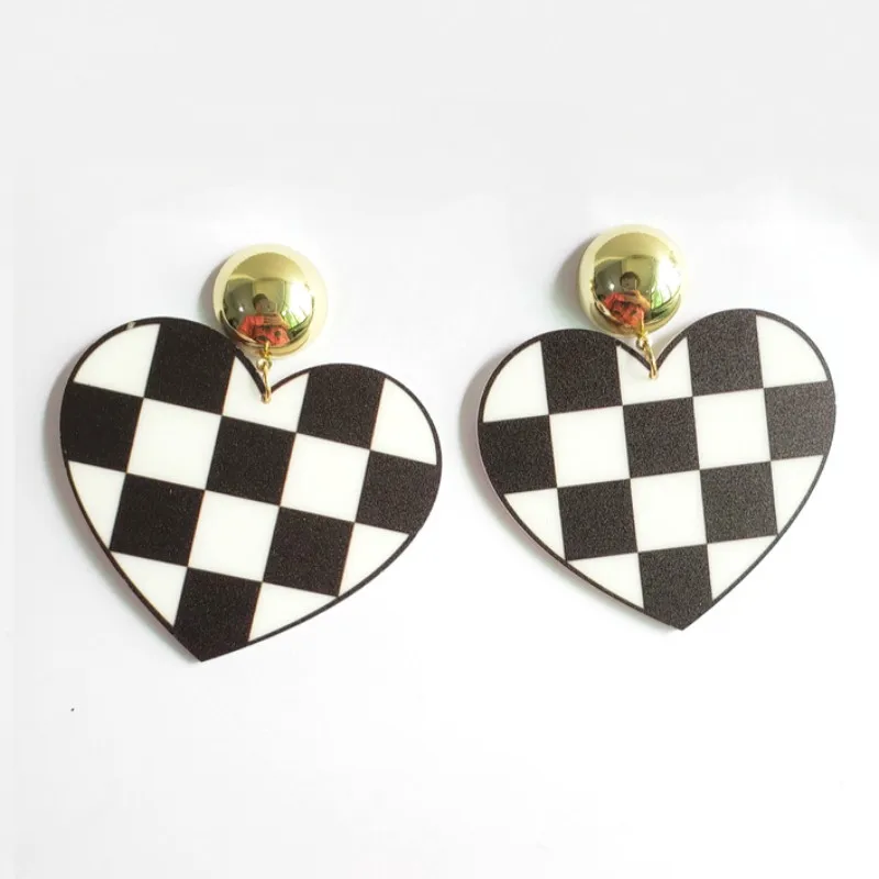 

2019 New Hip Hop Black and White Print Square Heart Earring Cool Acrylic Large Big Earrings Women Pendientes Mujer Moda Brinco