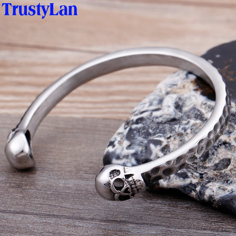 

Gothic Skull Head Open Cuff Bangles & Bracelets For Men Bracelet Male Solid 316L Stainless Steel Jewelry Man Wrist Hand Strap