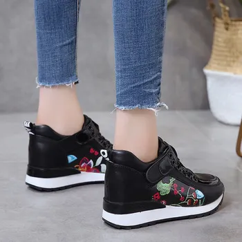 

Korean version of the increase in white shoes women's thick sole shoes Velcro casual running shoes