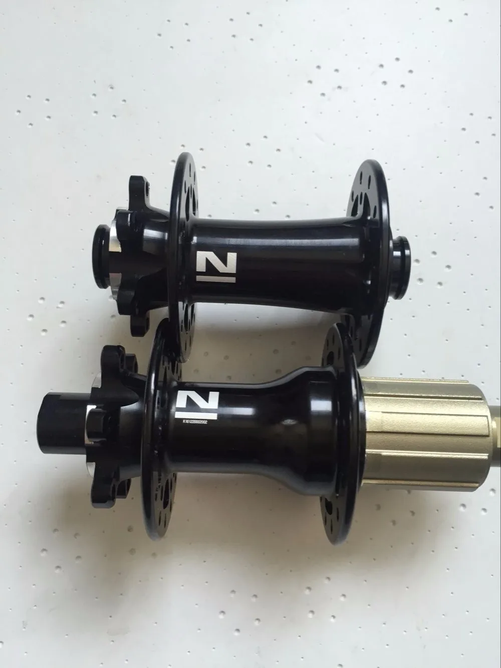 NEW INTERNATIONAL LOGO 24/28 HOLES NOVATEC MOUNTAIN BIKE DISC HUBS XD611SB XD612SB THRU AXLE