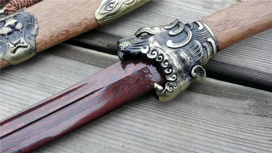 Высококачественный охотничий нож Broadsword Sword острое кровяное/красное дамасское стальное лезвие