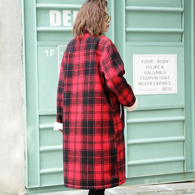 Осенне-зимнее плотное Теплое повседневное шерстяное пальто из овечьей шерсти, винтажное модное женское Свободное пальто в красную клетку JQ212