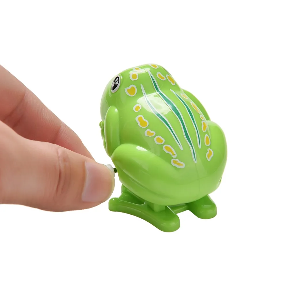 Wind up Toy Green Frog Plastic Jumping Outdoor Animal Classic