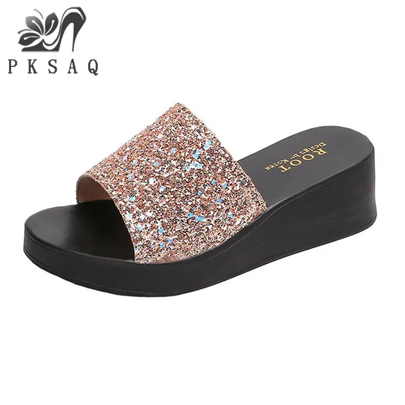 

2019 Summer Rhinestone Female Slippers Ladies Crystal Beach Slippers Sandals Outdoor Casual Ladies Slippers New Women's Shoes