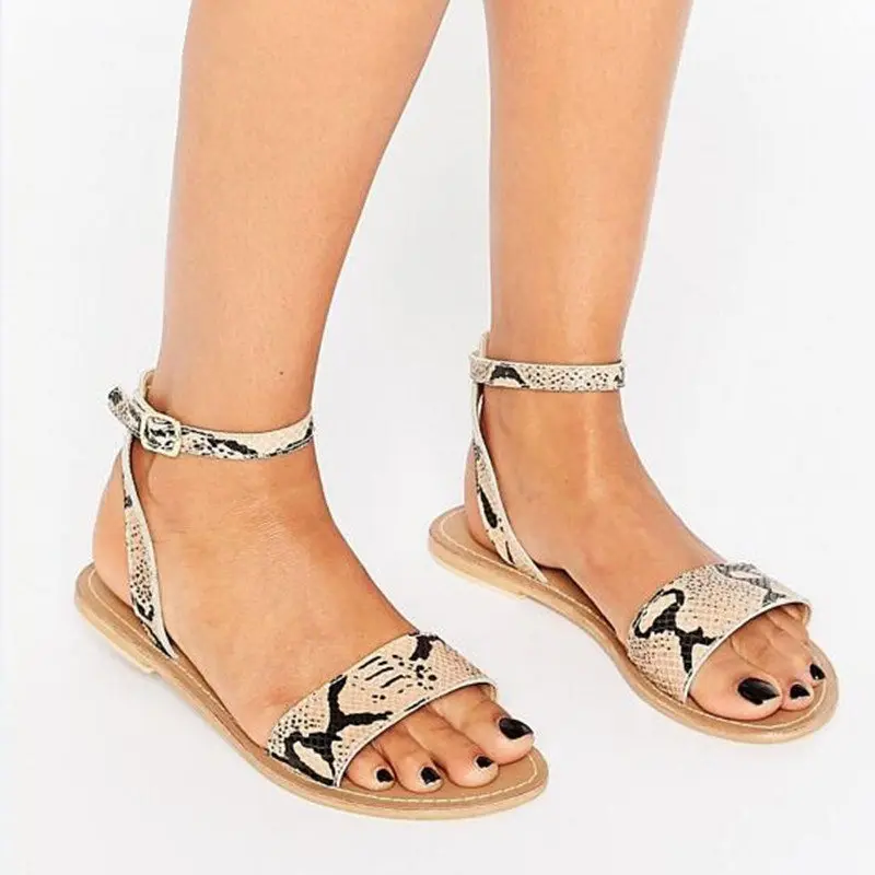 

Eunice Choo Hot Python Print Ankle Strap Women Flat Sandals Shoes Rome Style Open Toe Gladiator Casual Beach Sandal Shoes Woman