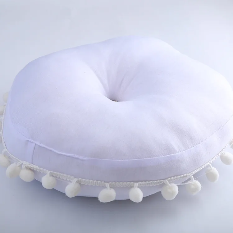 Ins Baby круглая Pom подушка с кисточками детская комната кровать диван фото Декор кресло медитация напольные подушки игрушки подарок на день рождения - Цвет: Белый