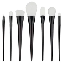 2017 Pro 7Pcs Powder Foundation Brushes Makeup Brushes Set Black White Powder Blush Brush Cosmetic Tool for Ladies and Girls