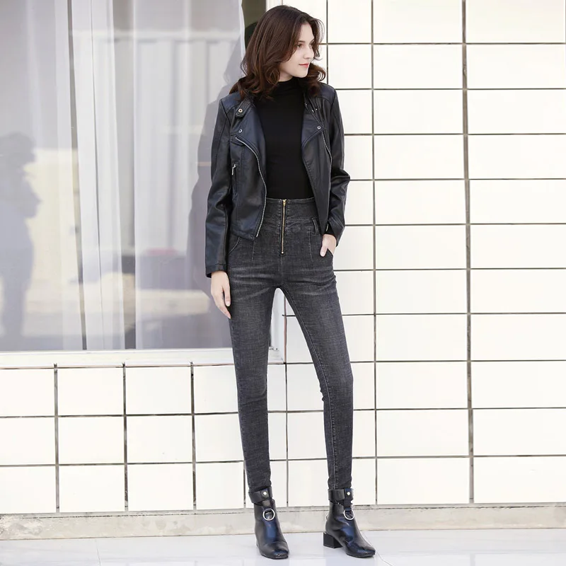 Women's summer new high-rise jeans Europe and the United States fashion slim pencil pants button, zipper, white trousers Women's summer new high-rise jeans Europe and the United States fashion slim pencil pants button, zipper, white trousers