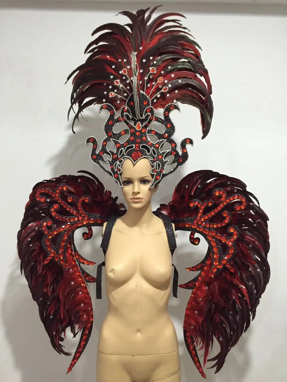 

Brazil Rio Spanish Cuba Santiago Havana Venice Dionysia carnival Float Mask dress masque ball costume samba plumage plume Headd