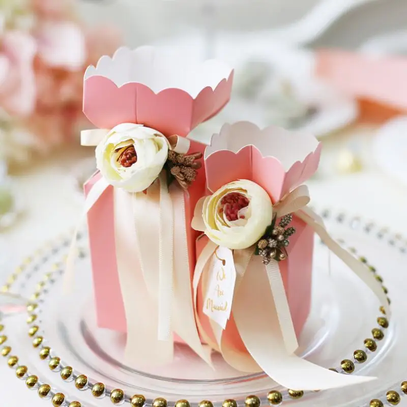 

10pcs Creative Bouquet Ribbon Paper Box Wedding Favor Boxes Wedding Engagement Paper Candy Gift Box Wedding Supplies